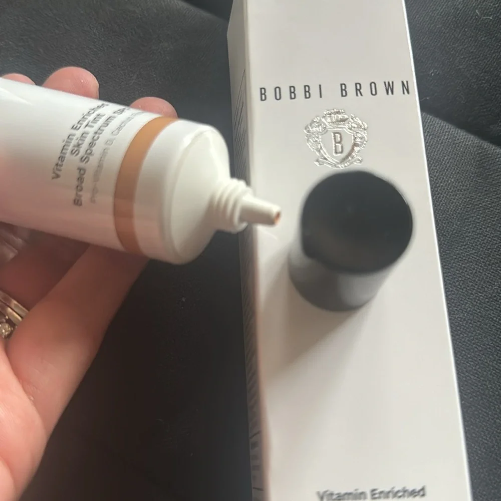 Bobbi Brown, Vitamin Enriched Skin Tint SPF 15